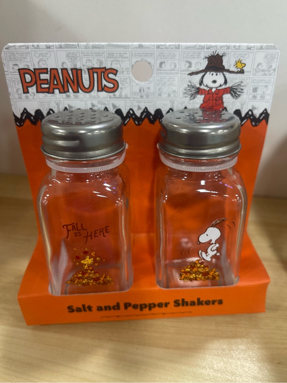 Peanuts Snoopy and Woodstock FALL IS HERE 2.5oz glass salt pepper shakers NEW